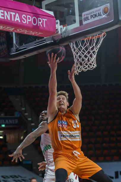 以维护赛事 以维护赛事