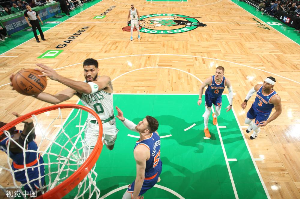 在他的带领 在他的带领