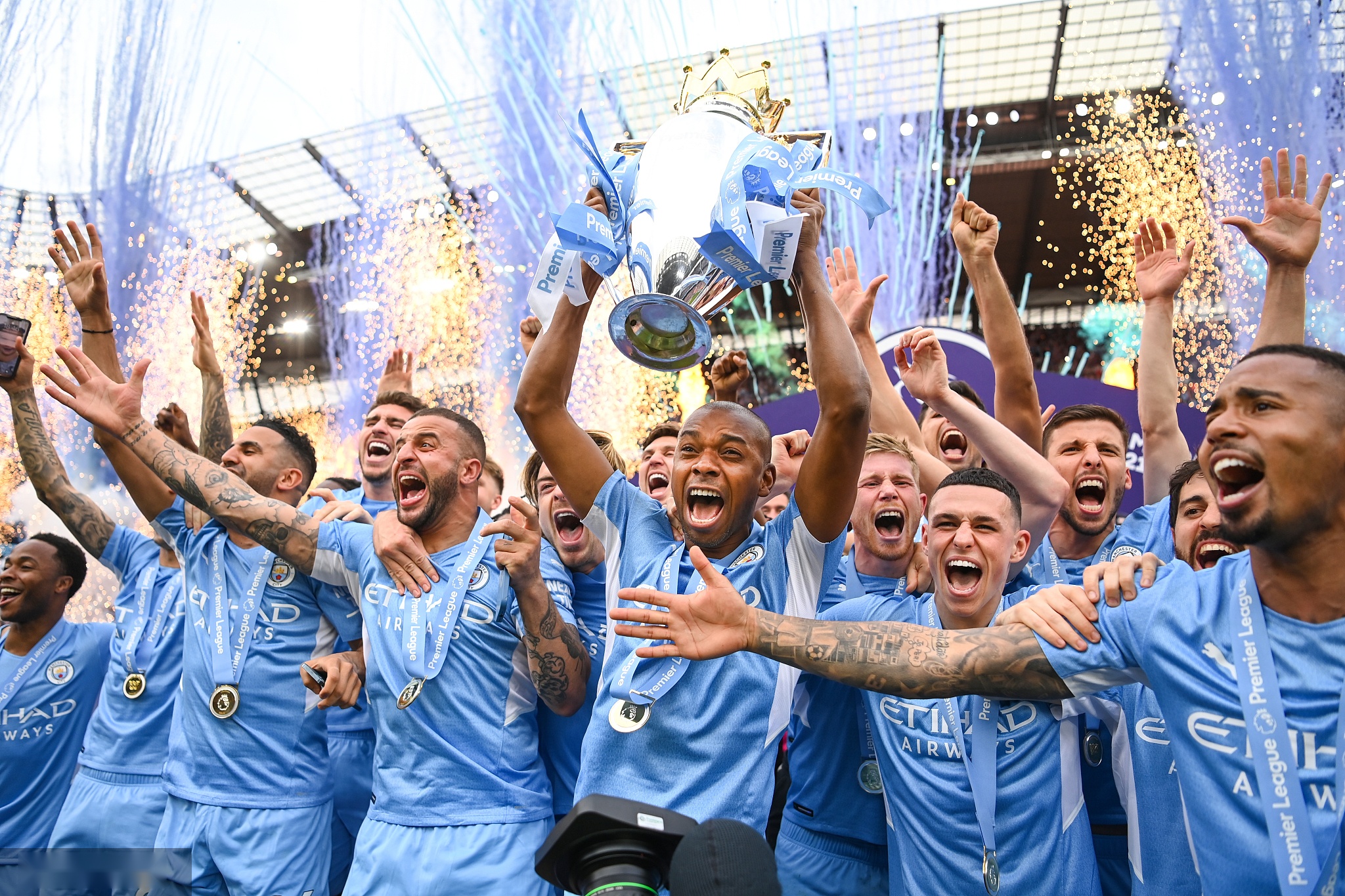 不仅是对他 不仅是对他