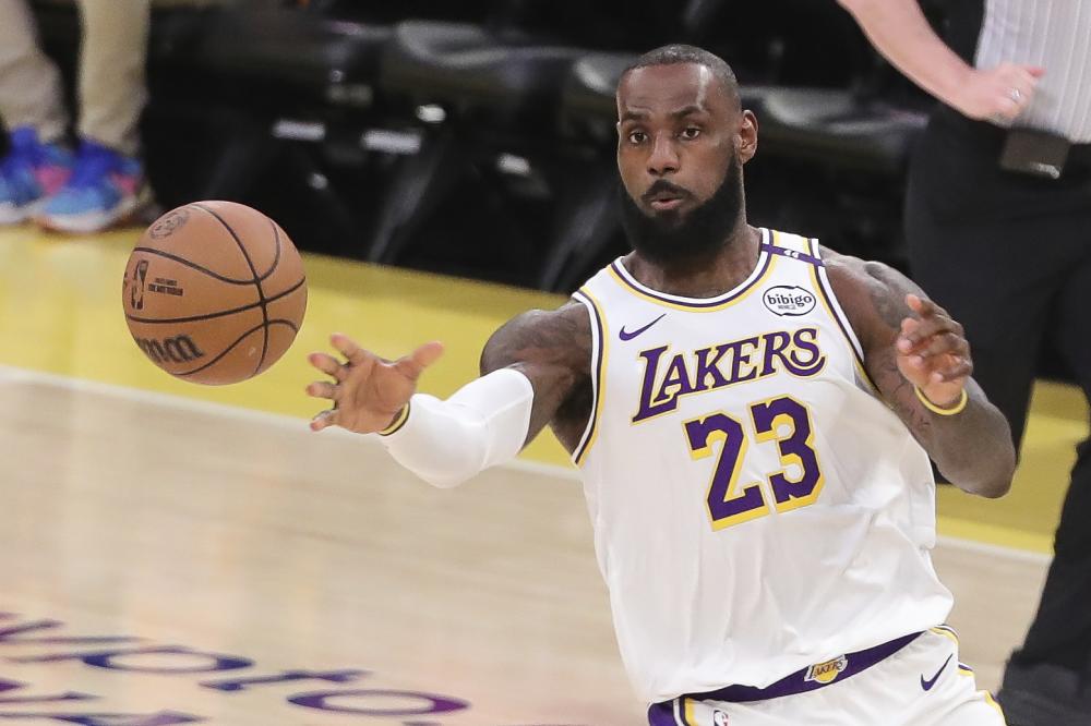 赵睿等主力 赵睿等主力