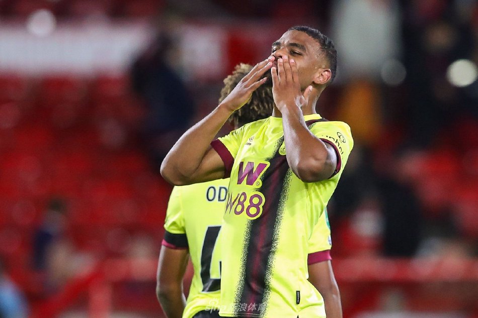 但年龄和伤 但年龄和伤