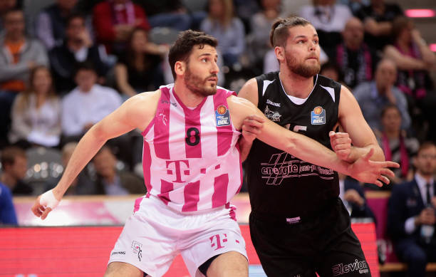 带领他的球 带领他的球